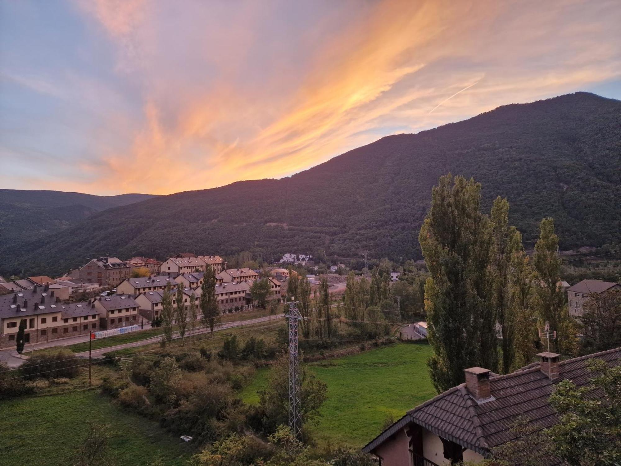 Biescas Apartamento Casa Josito La Cadiera Zewnętrze zdjęcie